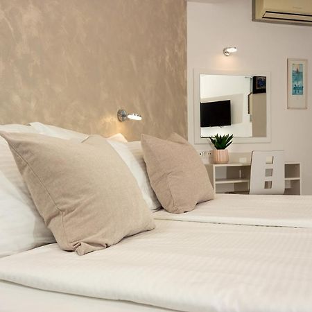 Apartments Lovret Flowers スプリト エクステリア 写真