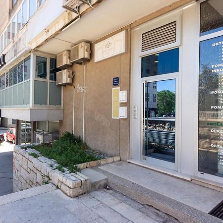 Apartments Lovret Flowers スプリト エクステリア 写真