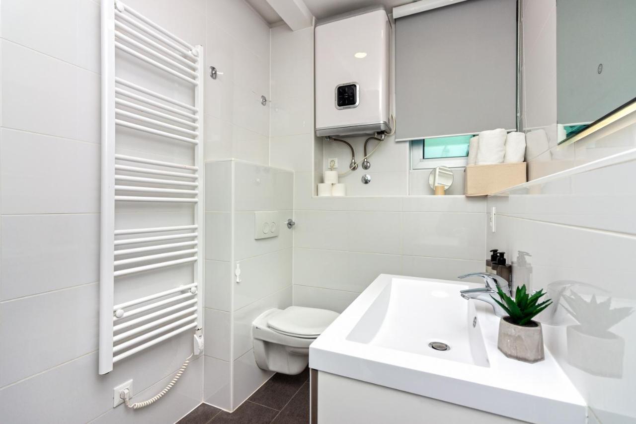 Apartments Lovret Flowers スプリト エクステリア 写真