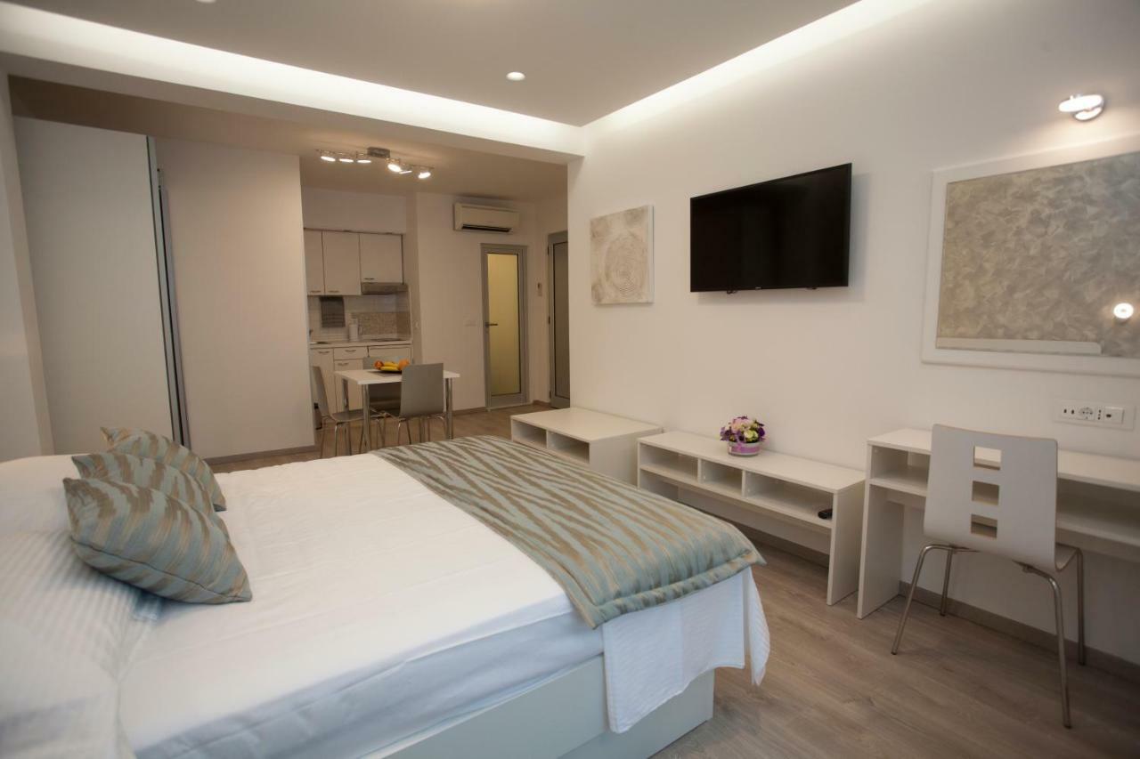 Apartments Lovret Flowers スプリト エクステリア 写真